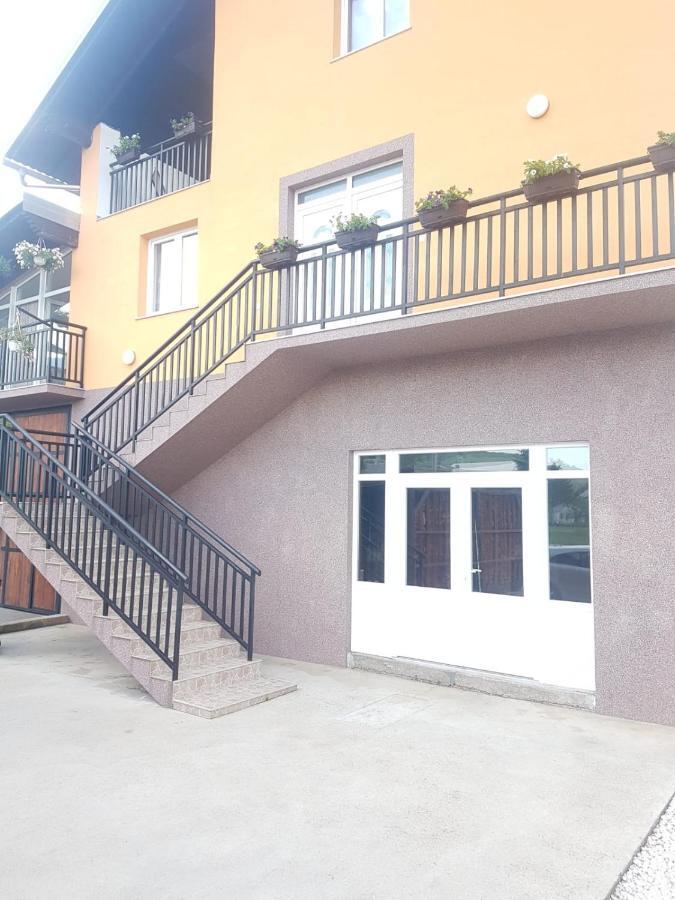 Apartmani Brigita 코레니카 외부 사진